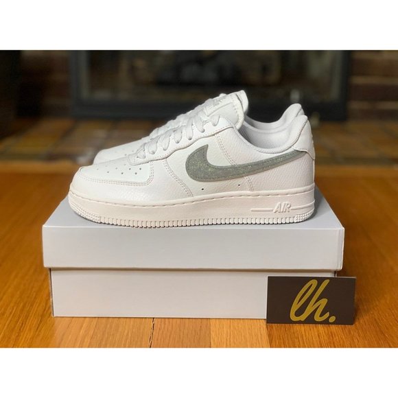 Sz 6.5 w Nike Air Force 1 Low "Glitter Swoosh Purple" - Picture 1 of 5